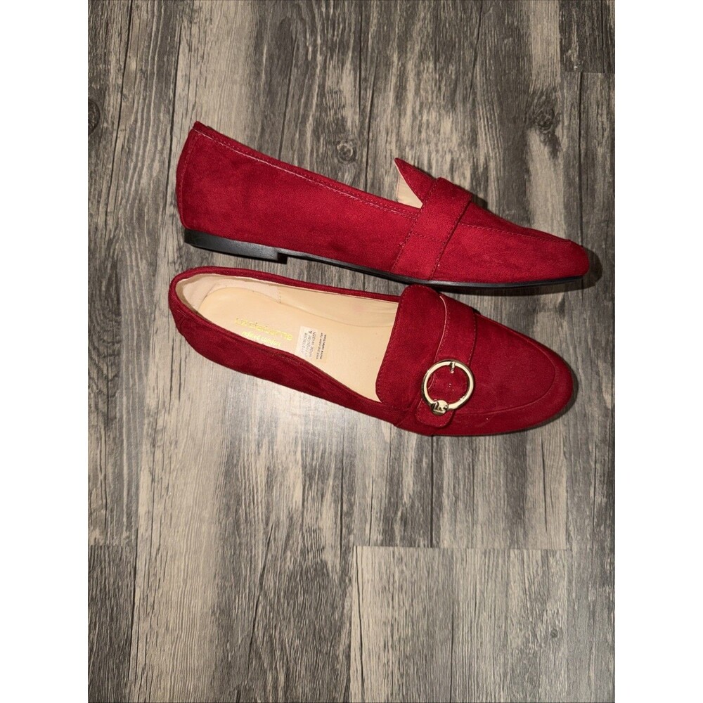 Liz Claiborne Remy Loafers 8W Red Suede Gold Hardware Flat Shoes - Picture 7 of 7